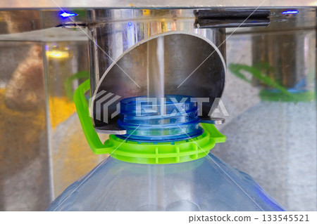 Close up the water in the clean water system. 133545521