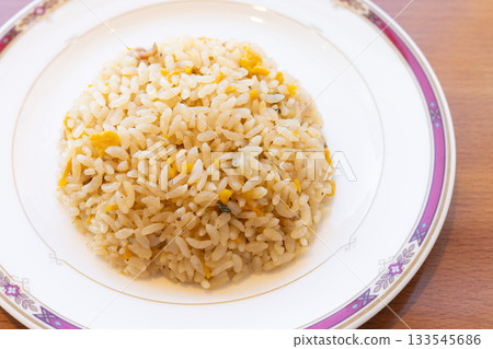 美味的半炒飯 美味的半炒飯 133545686