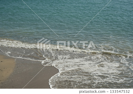 A gentle wave 133547532