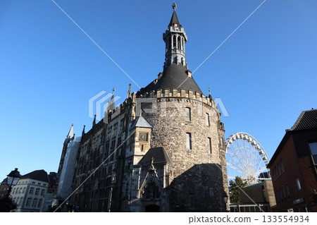 Aachen Cathedral and Ferris Wheel 133554934