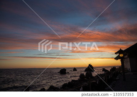 Futamiura Meotoiwa Rocks and the Morning Sun (Futami Okitama Shrine), Ise City, Mie Prefecture Futamiura Meotoiwa Rocks and the Morning Sun (Futami Okitama Shrine), Ise City, Mie Prefecture 133557353