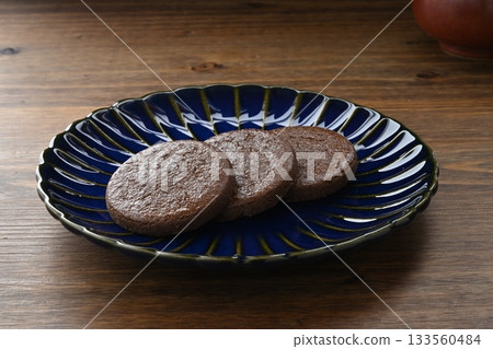 鹹味巧克力 133560484