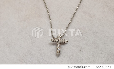 Cross necklace 133560865