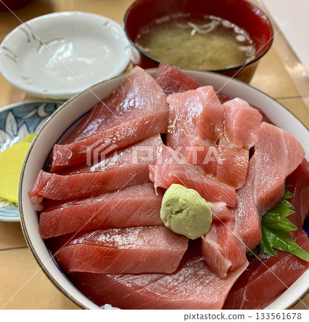 Akemi-chan's tuna bowl Akemi-chan's tuna bowl 133561678
