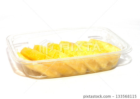 round and clean pineapple slices 133568115