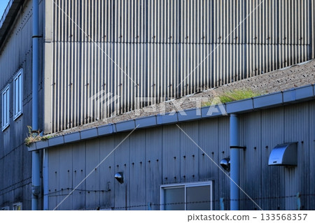 Exterior wall of factory 133568357