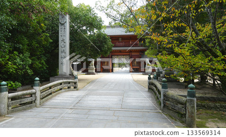 Oyamazumi Shrine Oyamazumi Shrine 133569314