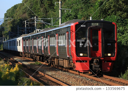 [JR九州] 813系 2200系 + 817系 3000系 快速列車（鹿兒島本線：天平山 - 原田） 133569675