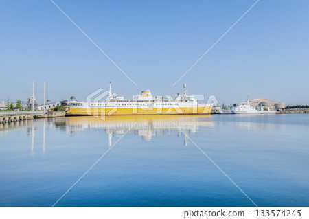 Aomori City, Aomori Prefecture: Aomori Ferry Memorial Ship Hakkoda Maru and the view of Aomori Port Aomori City, Aomori Prefecture: Aomori Ferry Memorial Ship Hakkoda Maru and the view of Aomori Port 133574245
