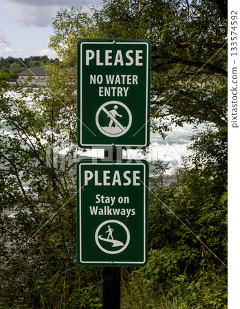 Warning Signs Near Niagara Falls Encourage Safety for Visitors Warning Signs Near Niagara Falls Encourage Safety for Visitors 133574592