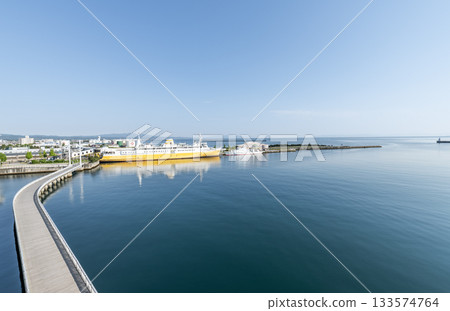 Aomori City, Aomori Prefecture: The Seikan Ferry Hakkoda Maru and the surrounding cityscape on a clear day Aomori City, Aomori Prefecture: The Seikan Ferry Hakkoda Maru and the surrounding cityscape on a clear day 133574764