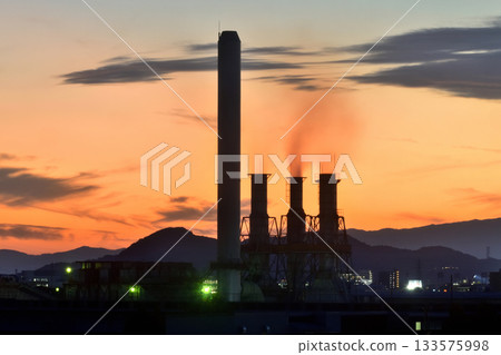 The orange sky over Samukawa Industrial Park 133575998