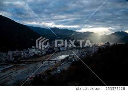 Gero Onsen, Gifu Prefecture: A view of the hot spring town from a hilltop 133577226