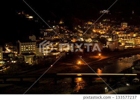Gero Onsen, Gifu Prefecture: A view of the hot spring town from a hilltop 133577237