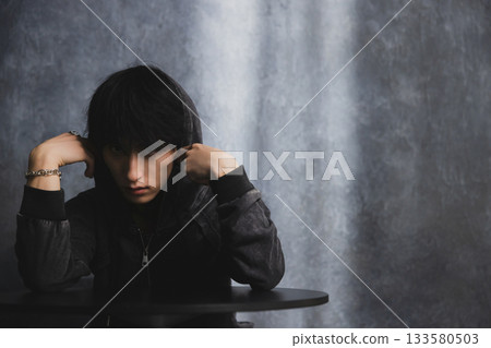 男的肖像 133580503