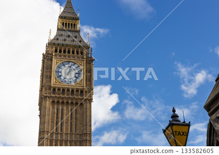 Big Ben Clock Tower. Iconic London Landmark. London, UK, 5 November 2023 Big Ben Clock Tower. Iconic London Landmark. London, UK, 5 November 2023 133582605