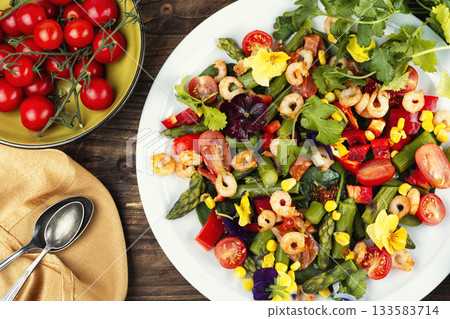 Gourmet seafood salad. 133583714