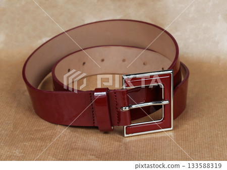 Leather belt 133588319