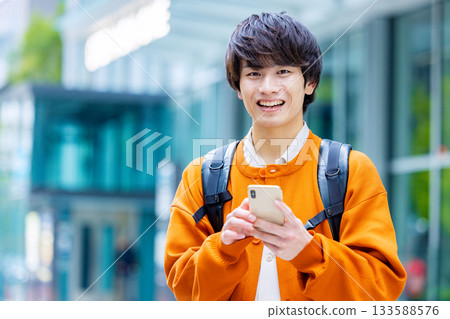 大學生 133588576