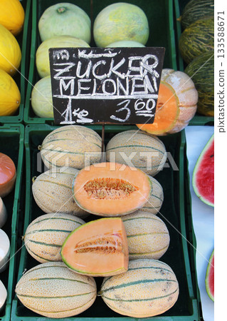 Melons organic 133588671