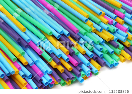Plastic straws 133588856