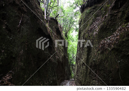 Towering walls of Shirasu Towering walls of Shirasu 133590482