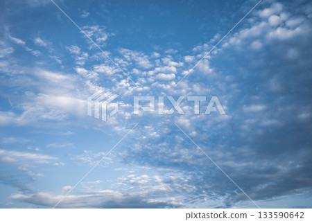 Blue sky with cumulus clouds F-5 Cool color Blue sky with cumulus clouds F-5 Cool color 133590642
