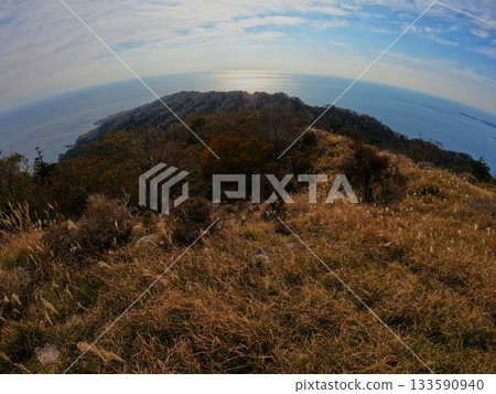 The Pacific Ocean and the island's periphery from the Kinka Mountain ridge The Pacific Ocean and the island's periphery from the Kinka Mountain ridge 133590940