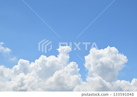 美麗的夏日天空 133591048