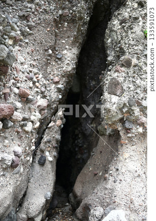 岩石裂縫 133591073