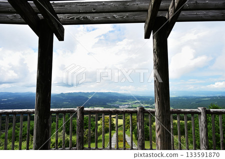 從觀景台上可以看到日本最長的臥舖樓梯。 133591870