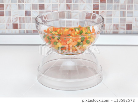 Vegetables bowl 133592578