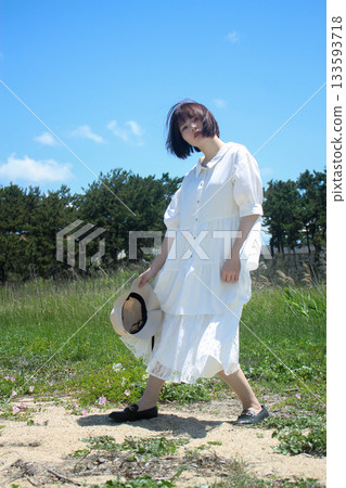 Girls playing in the park 133593718