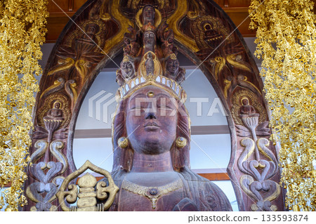 東京港區永平寺分寺長谷寺觀音殿內的麻布大觀音(十一面觀音菩薩立像) 東京港區永平寺分寺長谷寺觀音殿內的麻布大觀音(十一面觀音菩薩立像) 133593874