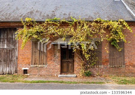Parfondeval, Vervins, Aisne, Hauts-de-France, Grand-Est, France, August, 28th, 2025, Worn wooden Parfondeval, Vervins, Aisne, Hauts-de-France, Grand-Est, France, August, 28th, 2025, Worn wooden 133596344