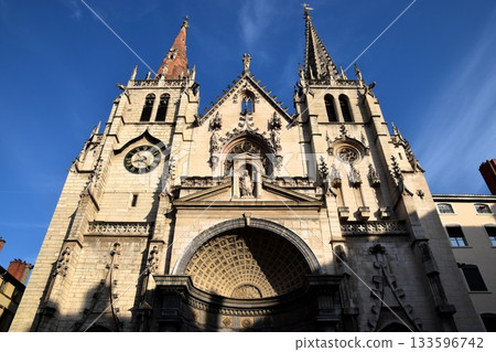 Lyon's Saint-Jean Cathedral: a magnificent Gothic structure lit up by the blue sky 133596742