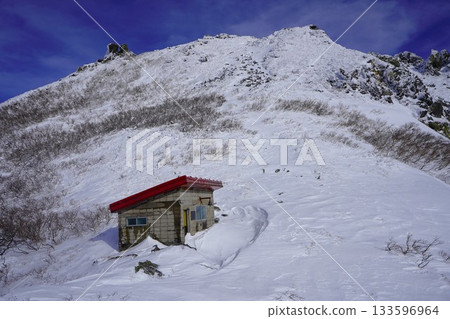 Homei Hut on Mt. Iwaki in winter 133596964