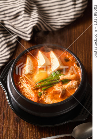 五花肉嫩豆腐湯 五花肉嫩豆腐湯 133599002