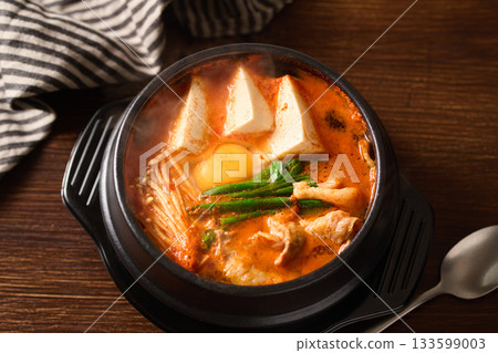五花肉嫩豆腐湯 五花肉嫩豆腐湯 133599003