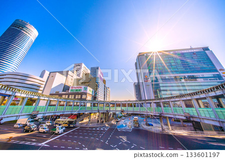 Yokohama cityscape of Japan to the future. View of Shin-Yokohama Station, the circular footbridge, Yokohama Prince Hotel, etc. A ray of hope for a new era = 27th 133601197