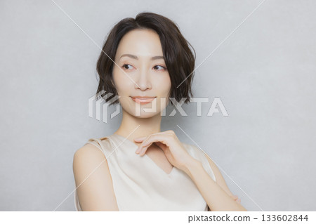 Middle female beauty image Middle female beauty image 133602844