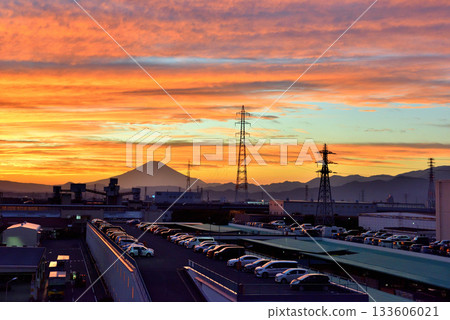 A beautiful sunset and Mt. Fuji, creating a beautiful contrast with the blue sky A beautiful sunset and Mt. Fuji, creating a beautiful contrast with the blue sky 133606021