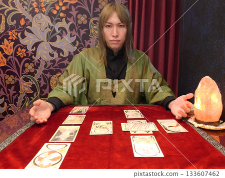 我最喜歡的算命先生/塔羅牌占卜師 133607462