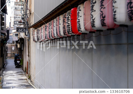 京都府京都市東山區祇園冬季街景小巷風光1號 133610706