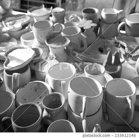 A lot of clay pots 133612148
