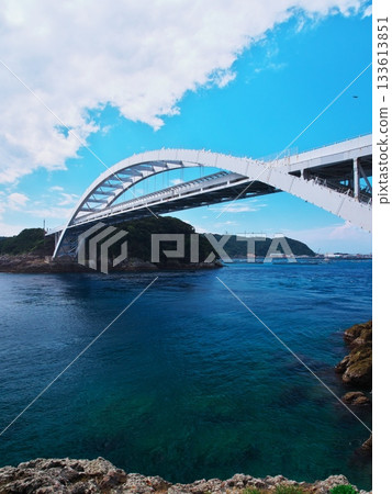 連接長島和紀伊大島的串本大橋 連接長島和紀伊大島的串本大橋 133613851