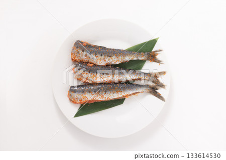 沙丁魚和明太子(烹飪前) 沙丁魚和明太子(烹飪前) 133614530