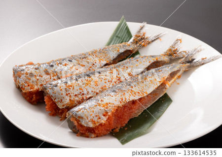 沙丁魚和明太子(烹飪前) 沙丁魚和明太子(烹飪前) 133614535