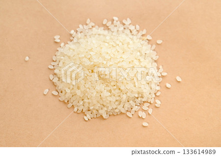 新收割的越光米 133614989