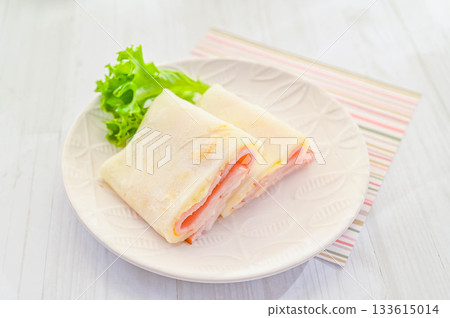 有嚼勁的自製捲餅三明治 133615014